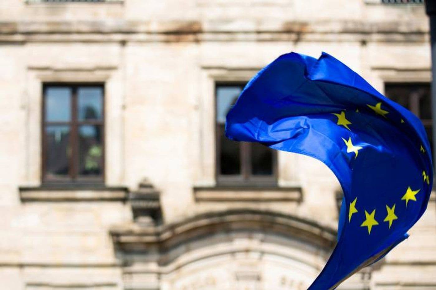 Made by AI? EU tells firms to stick a label on content
