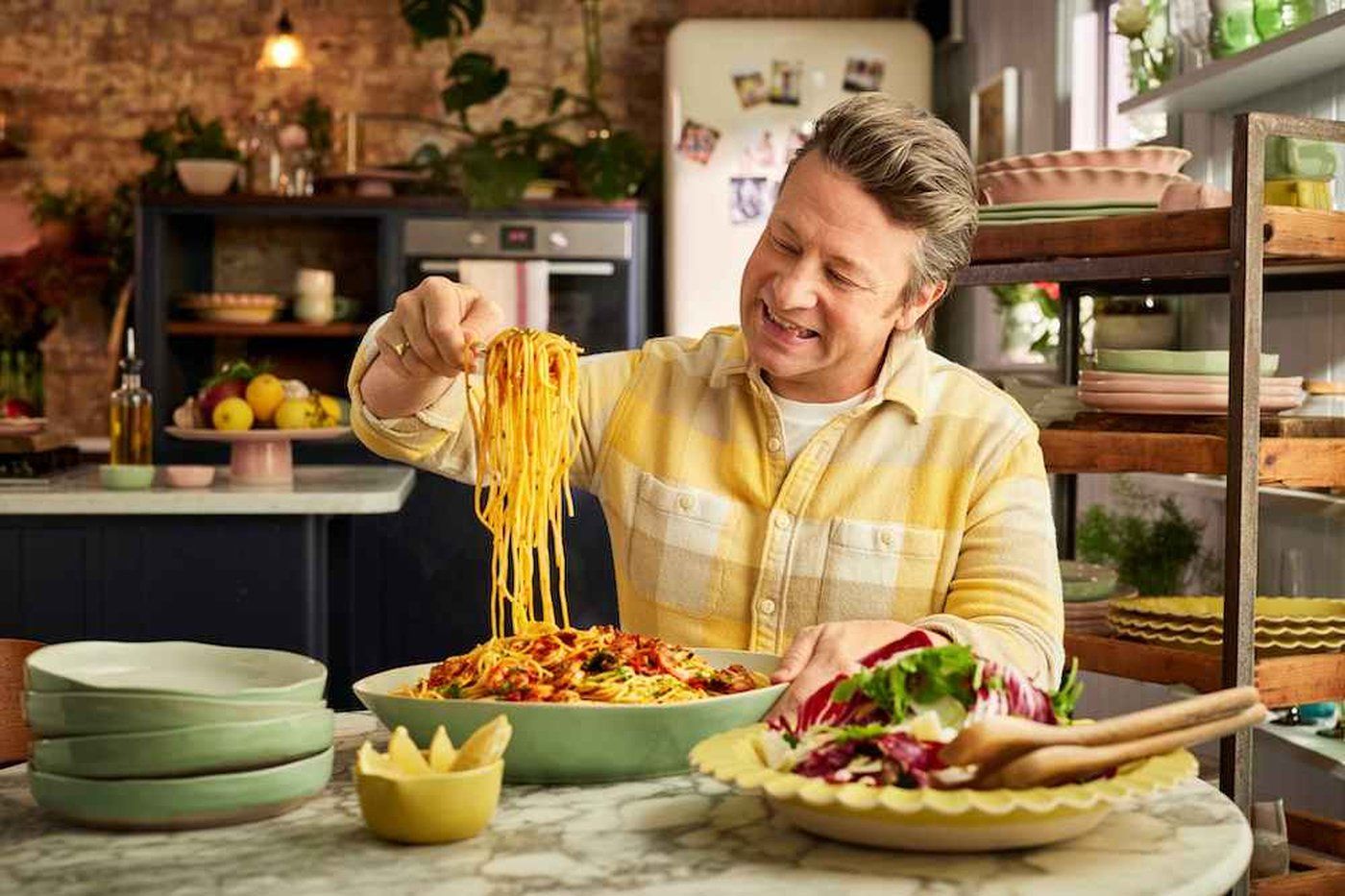 Jamie Oliver's kitchenware collection launches in PH