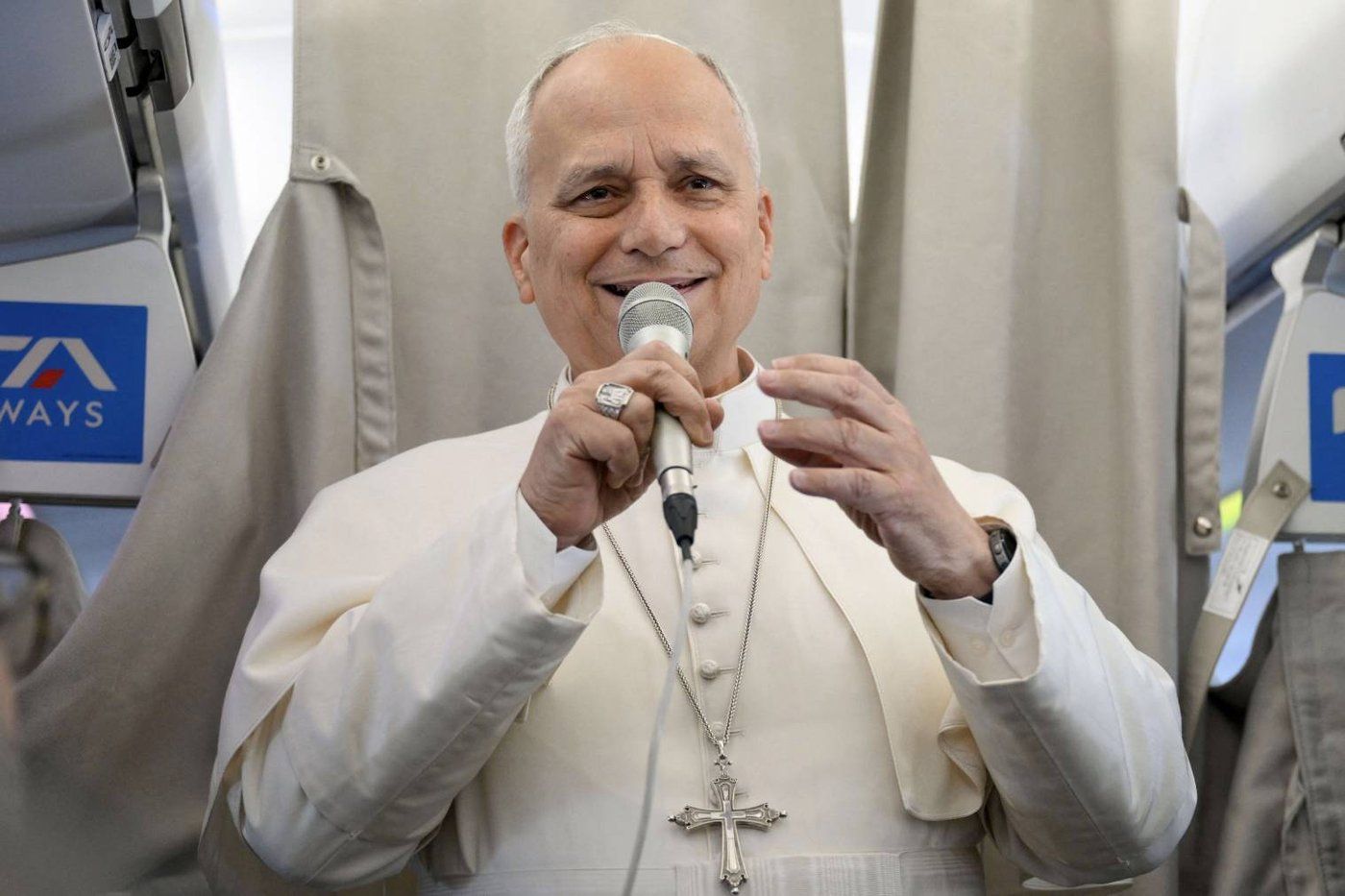 Pope restores Vatican salaries cut during Covid
