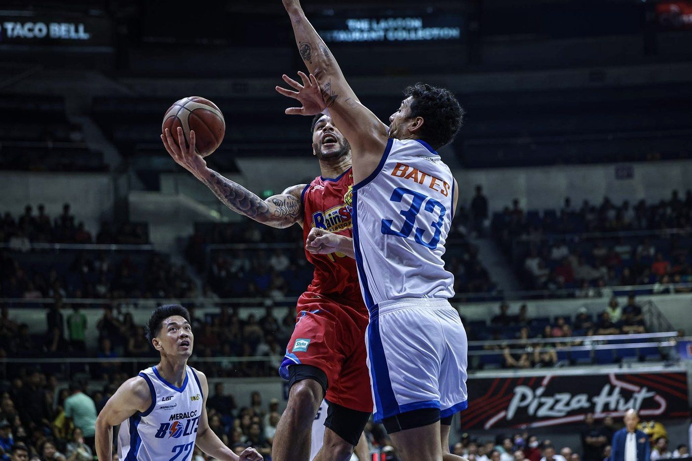 PBA: Rain or Shine escapes Meralco, zooms to fourth straight win